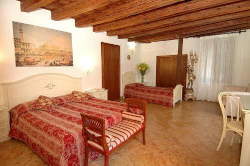 Hotel Ca' Dei Leoni Venedig